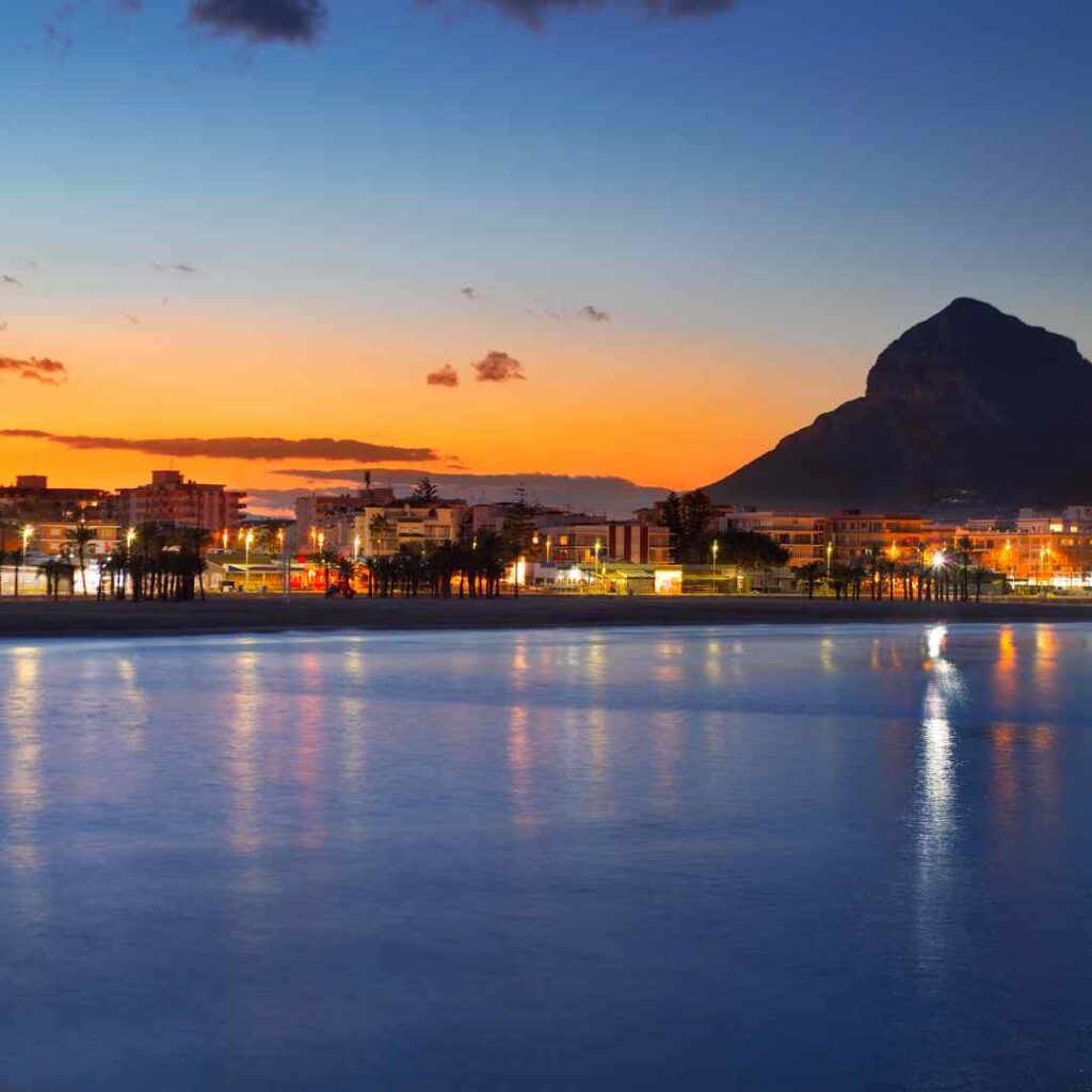 Dónde Ver el Atardecer en Jávea 2025 1 Atardecer en Jávea