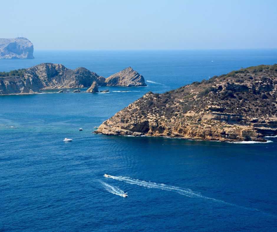 Descubre la mejor época para viajar a Jávea Costa blanca 2026. 3 viajar a Jávea