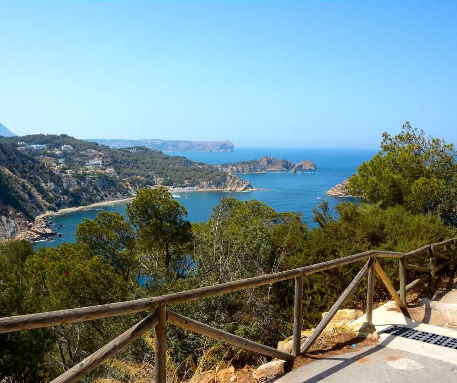 Descubre la mejor época para viajar a Jávea Costa blanca 2026. 1 viajar a Jávea